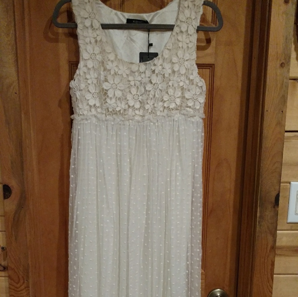 R.j. Story Crochet and Lace Dress